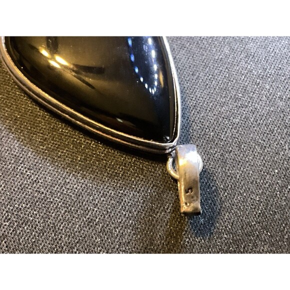 Vintage 925 Sterling Silver Pendant With Pear Shaped Onyx Stone - Picture 4 of 5